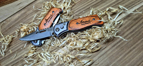 P12 Pocket Knife